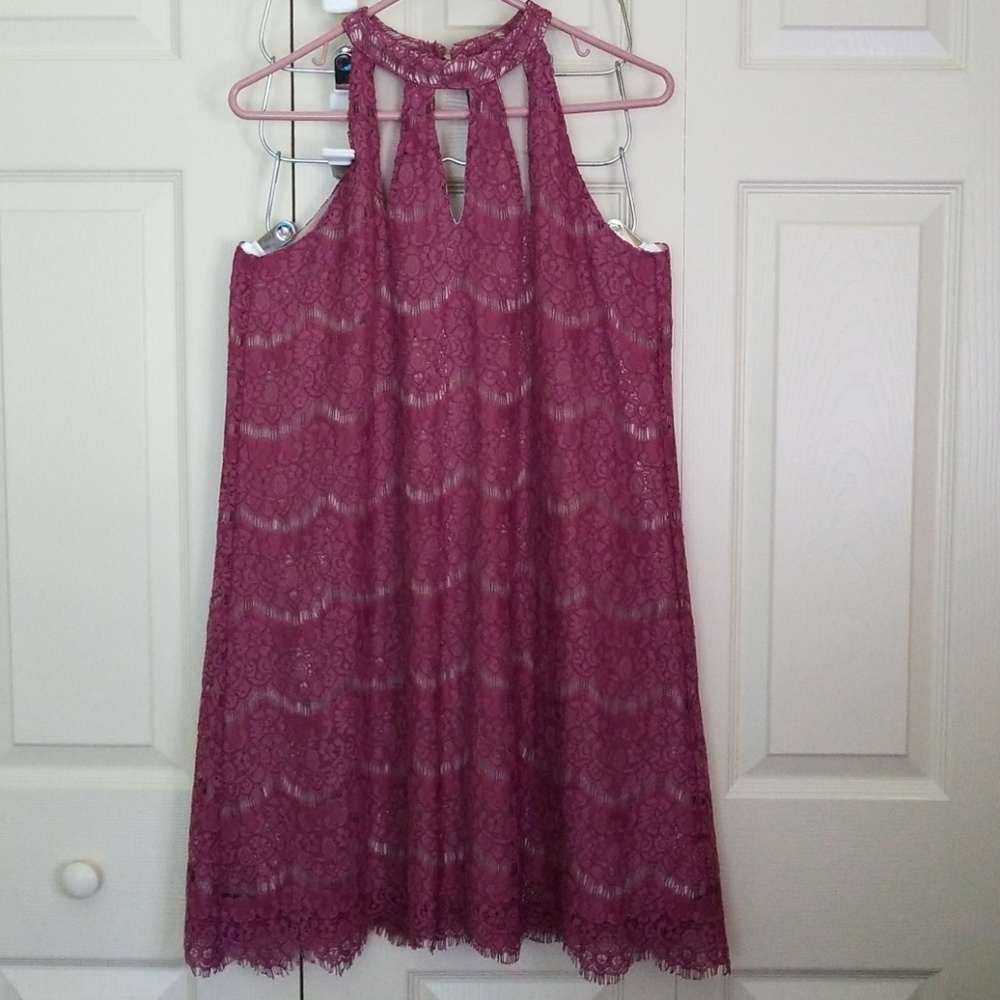 Dusty rose lace dress